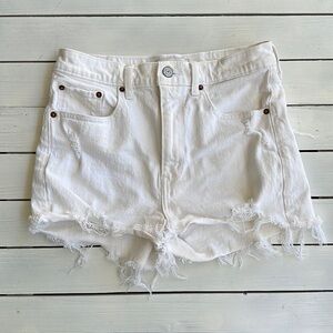 Abercrombie & Fitch The Mom High Rise Distressed Denim Shorts White size 26